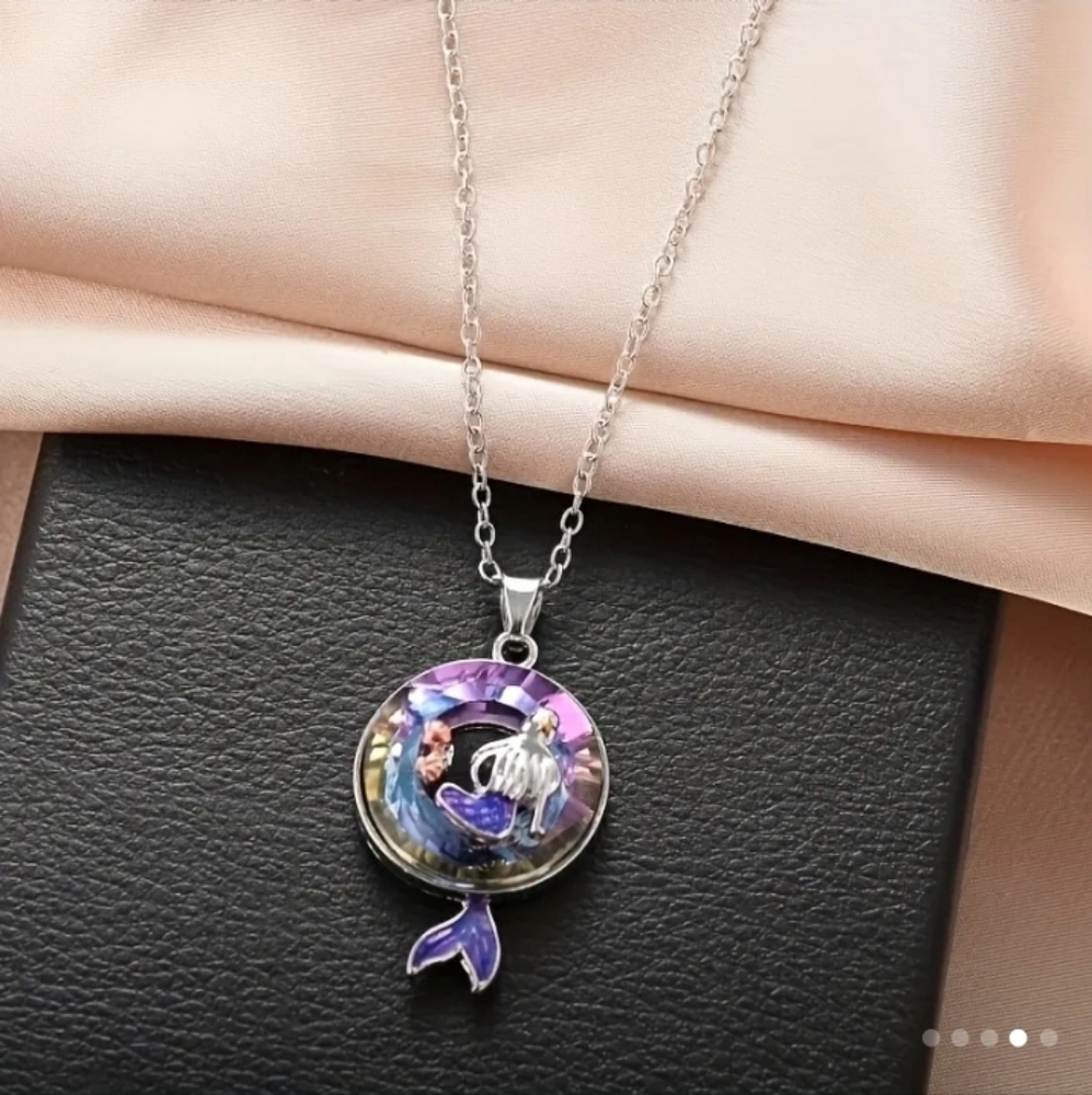 Mermaid Crystal Pendant Necklace - Picture 3 of 4